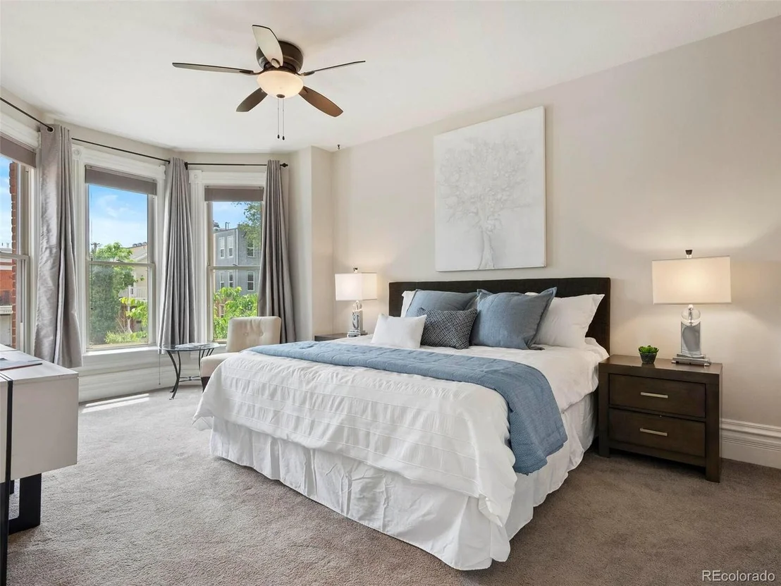 Photo of 2435 Tremont Pl