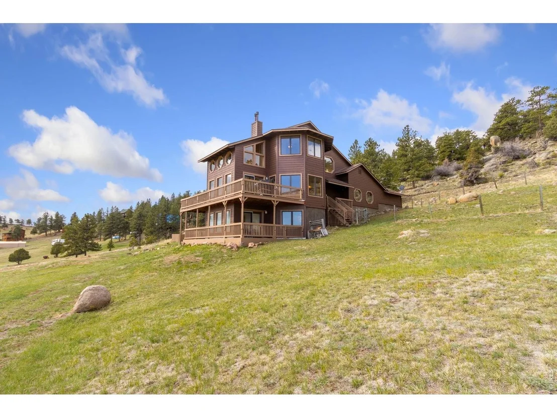 Photo of 331 LaPlata Dr