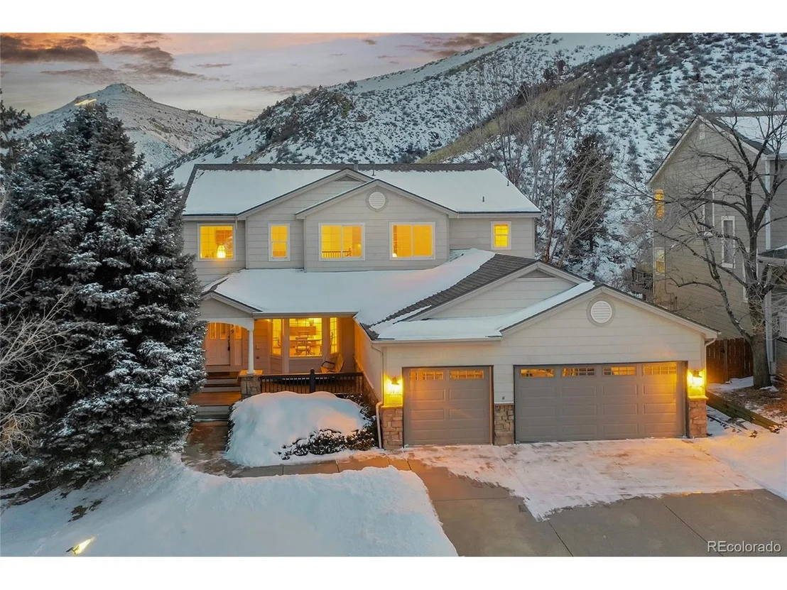 Photo of 439 Canyon Point Cir