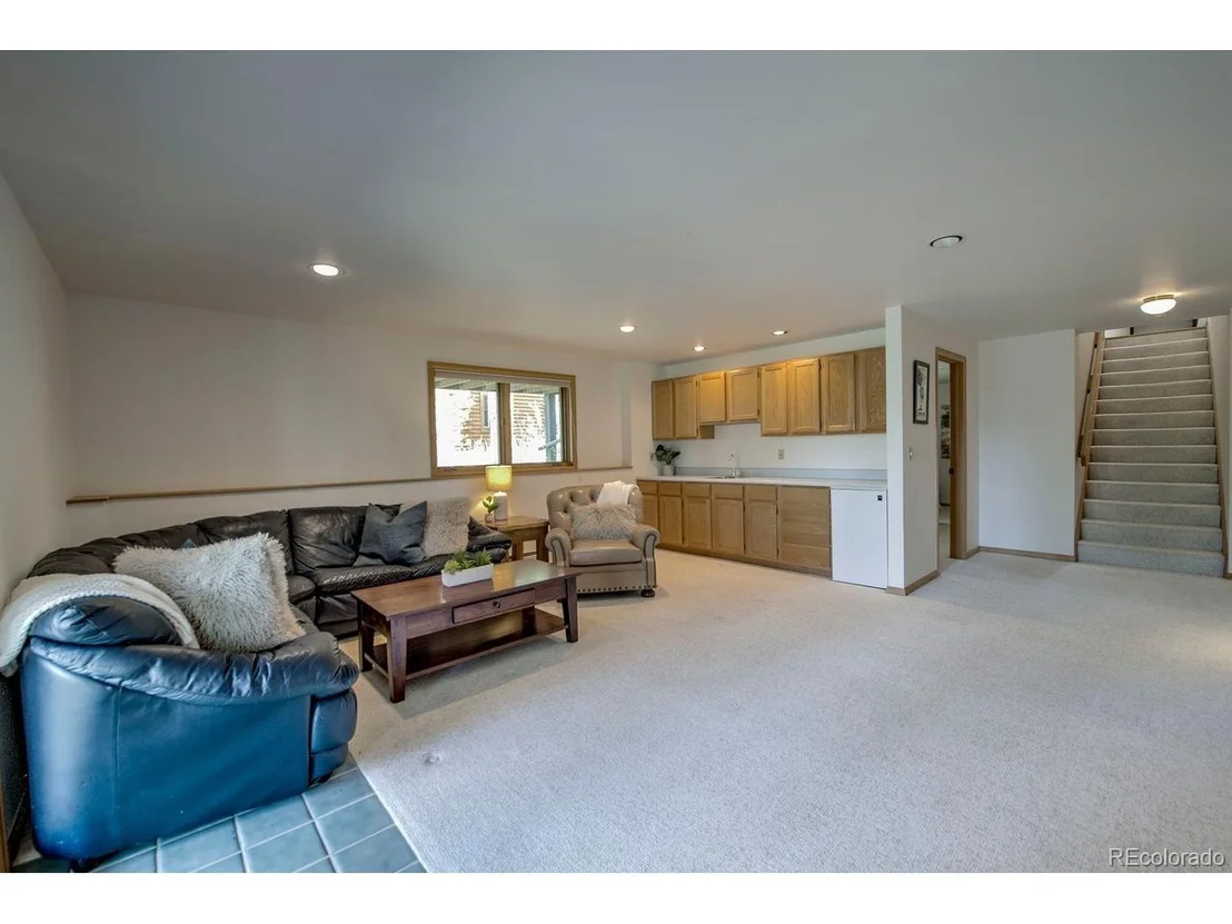 Photo of 102 Thimbleberry Way