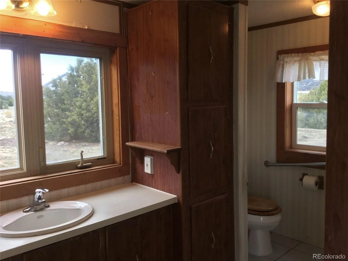 Photo of 10160 County Road 190 West