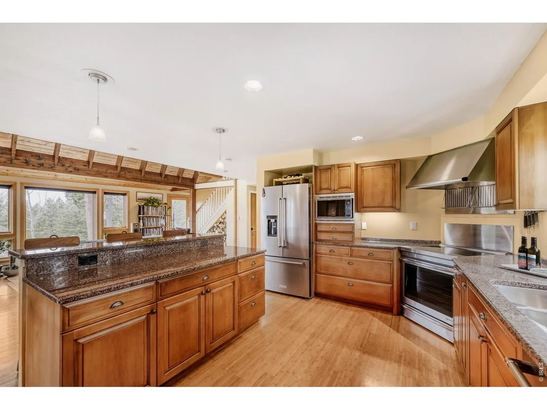 Photo of 6010 Flagstaff Rd