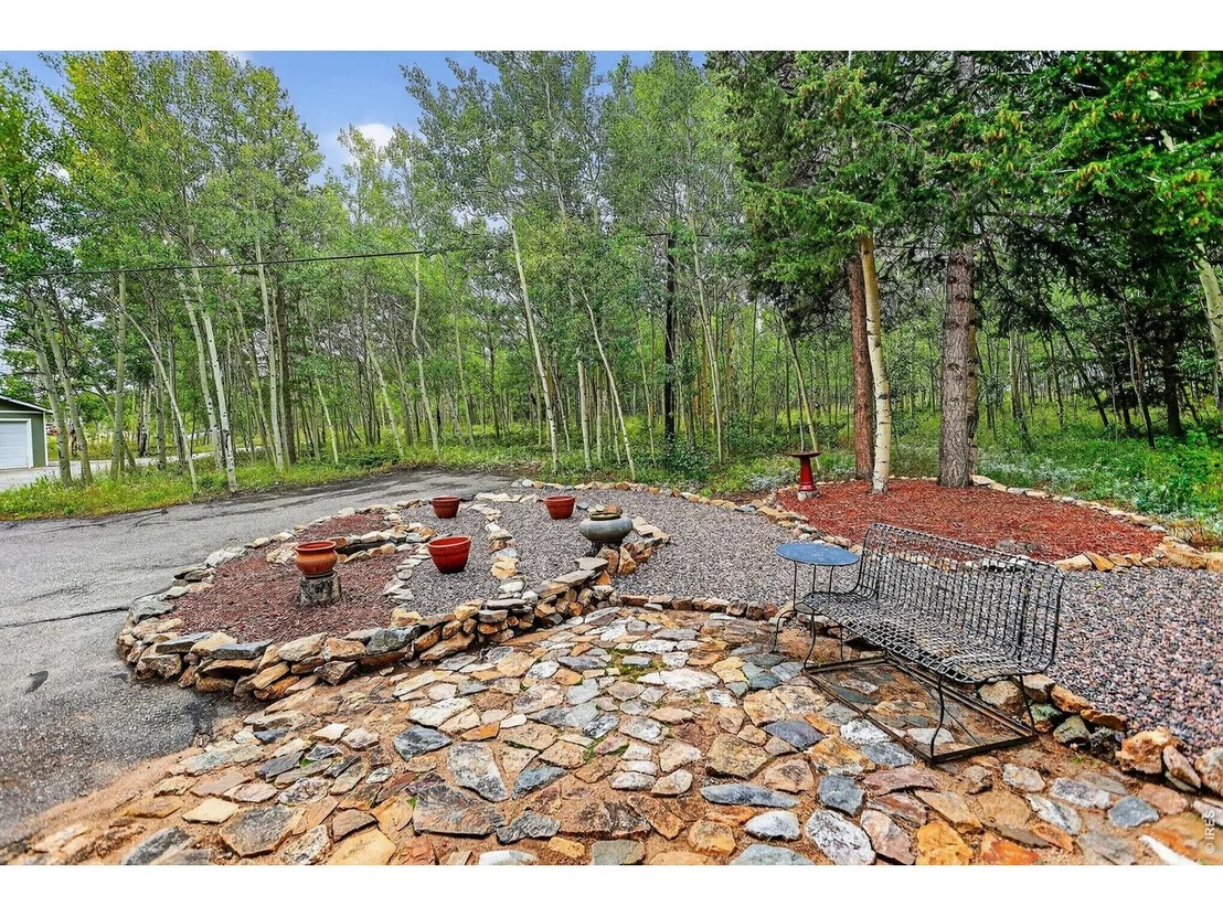 Photo of 233 Deer Cir
