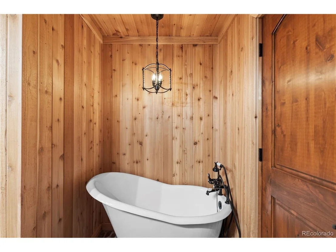 Photo of 10247 Pine Valley Dr