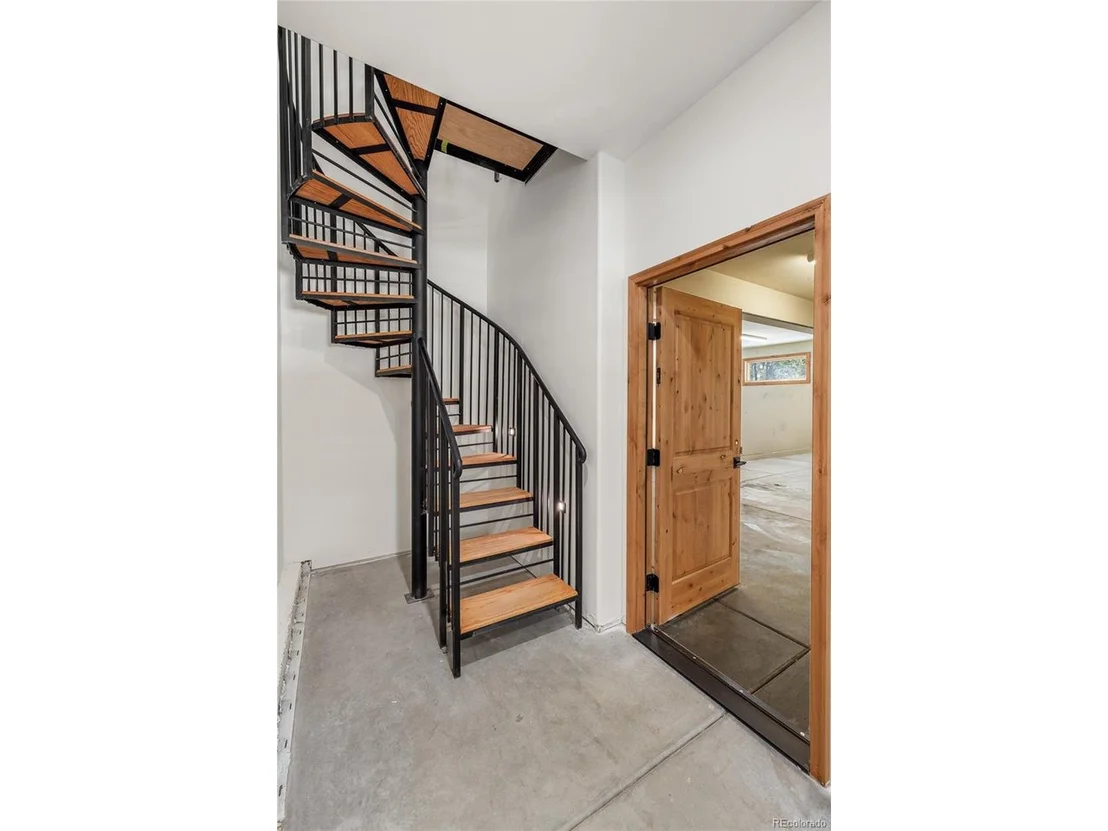 Photo of 241 Tabor Dr