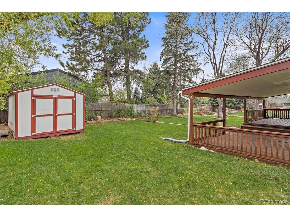 Photo of 3085 Robin Way