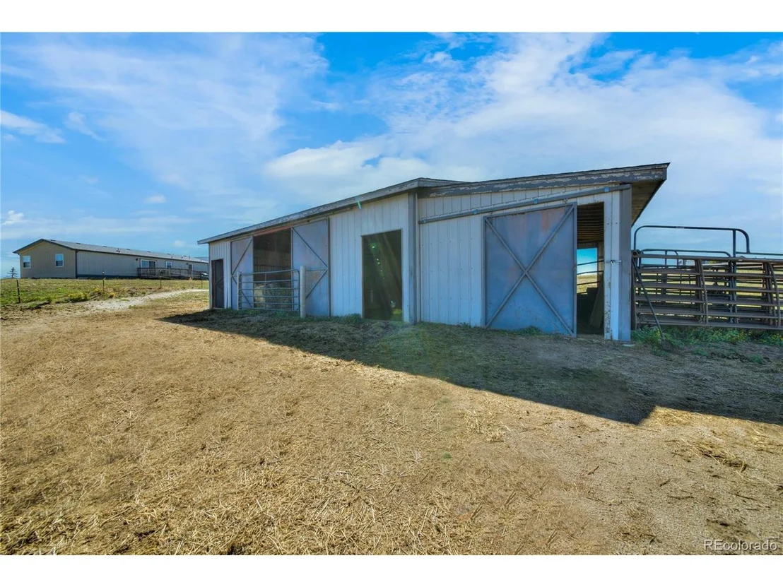 Photo of 15960 Homecrest Cir
