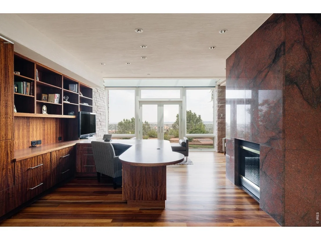 Photo of 333 Bellevue Dr