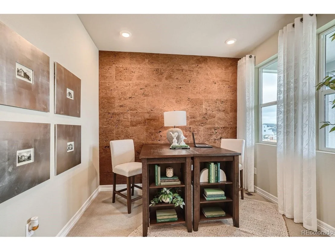 Photo of 1369 Bloom St