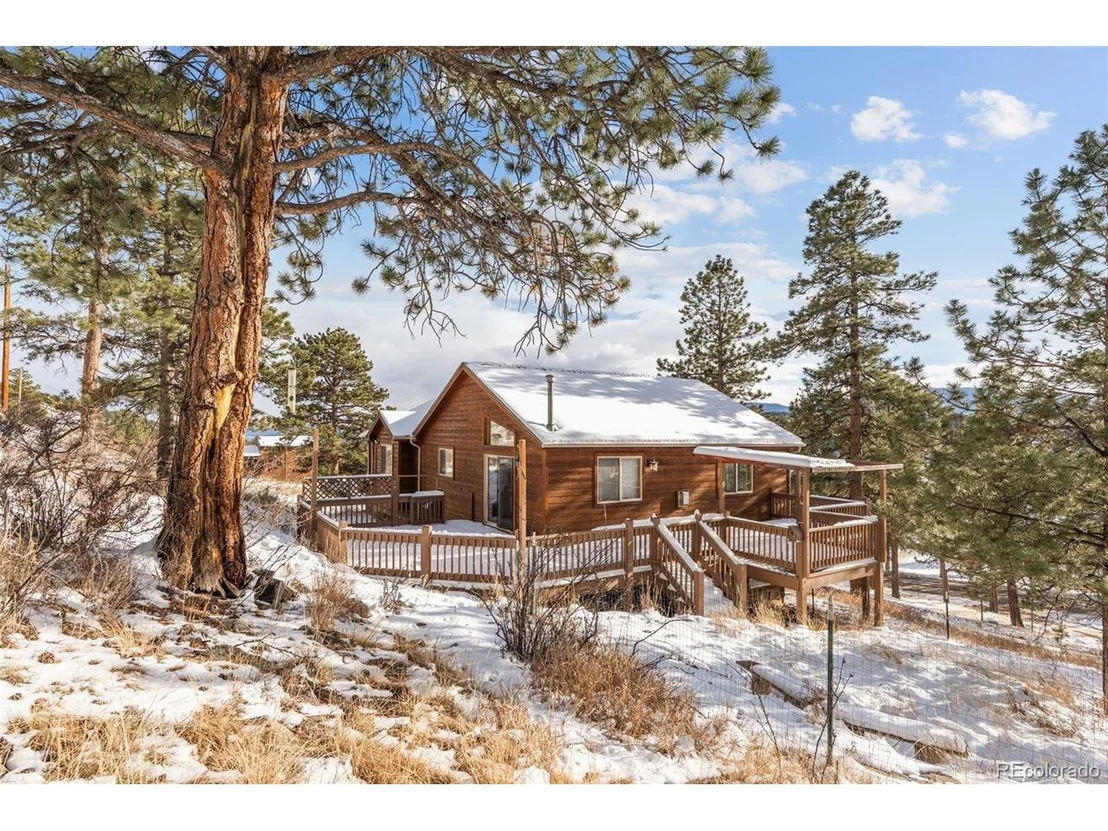 Photo of 377 Deer Trail Dr