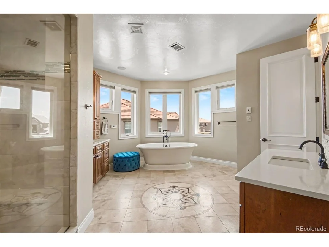 Photo of 15501 Fairway Dr