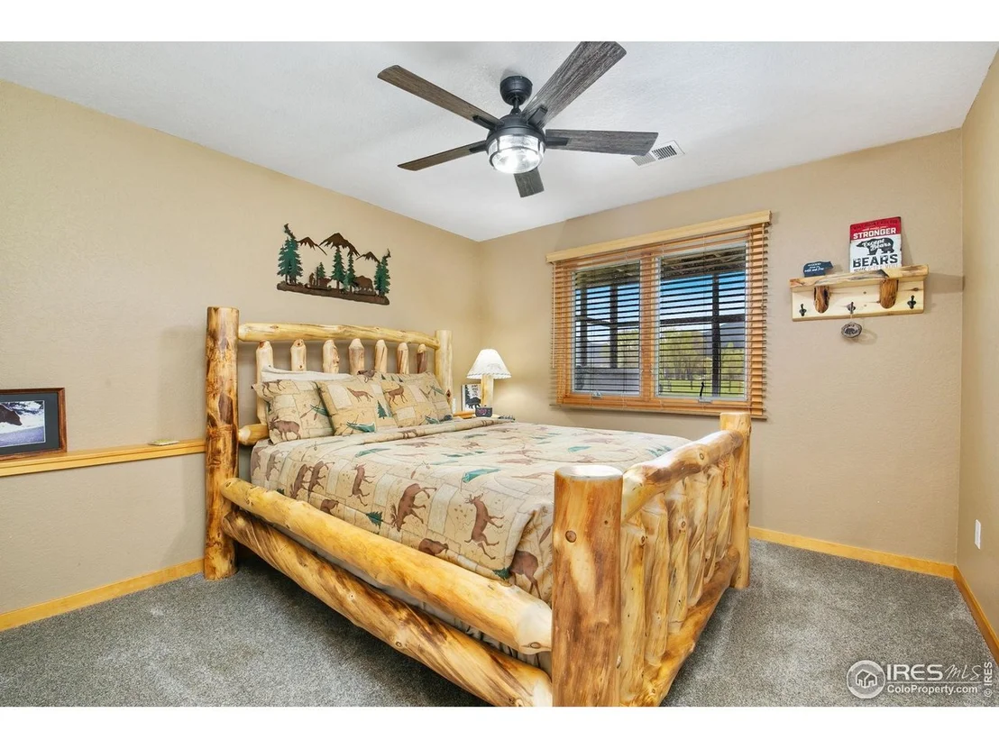 Photo of 464 Skyline Dr