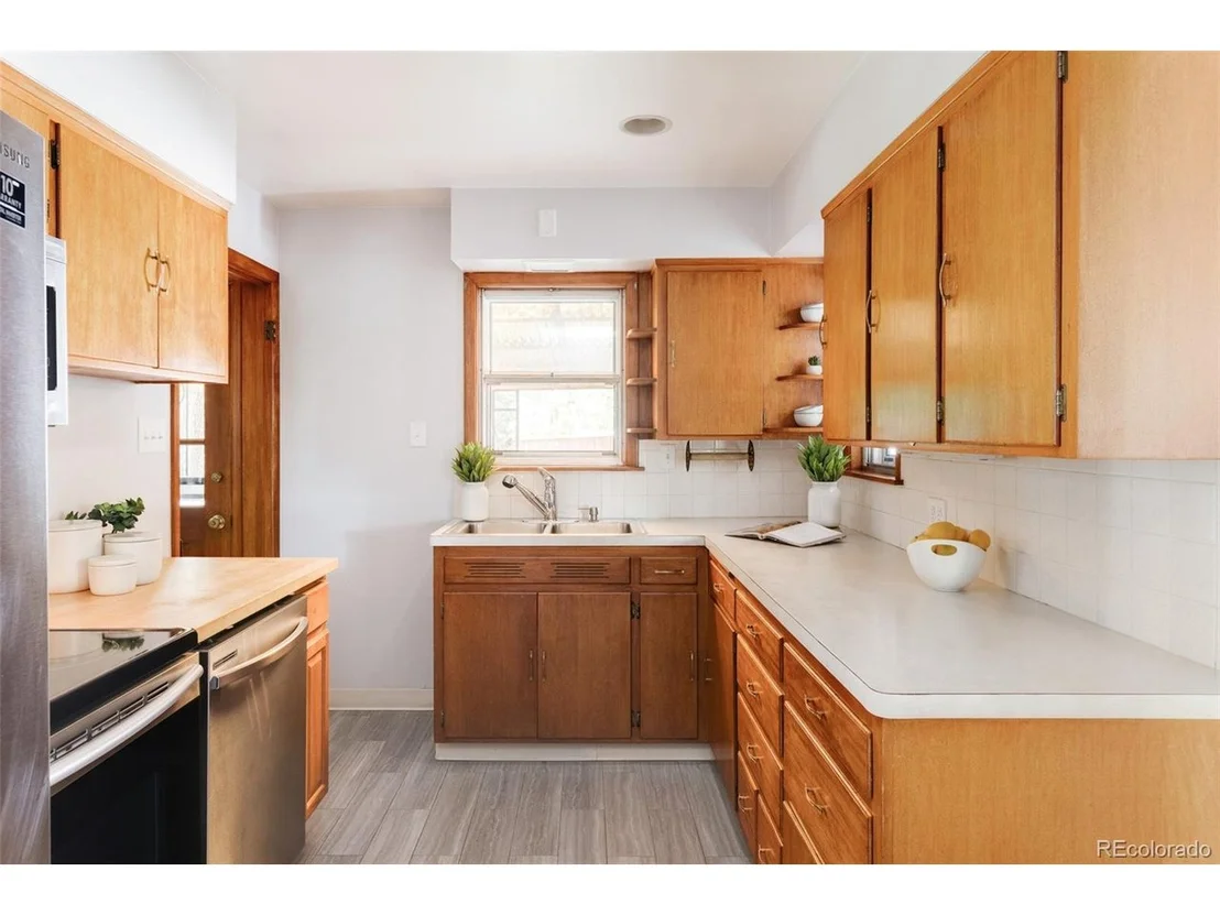 Photo of 1920 Columbine Ave