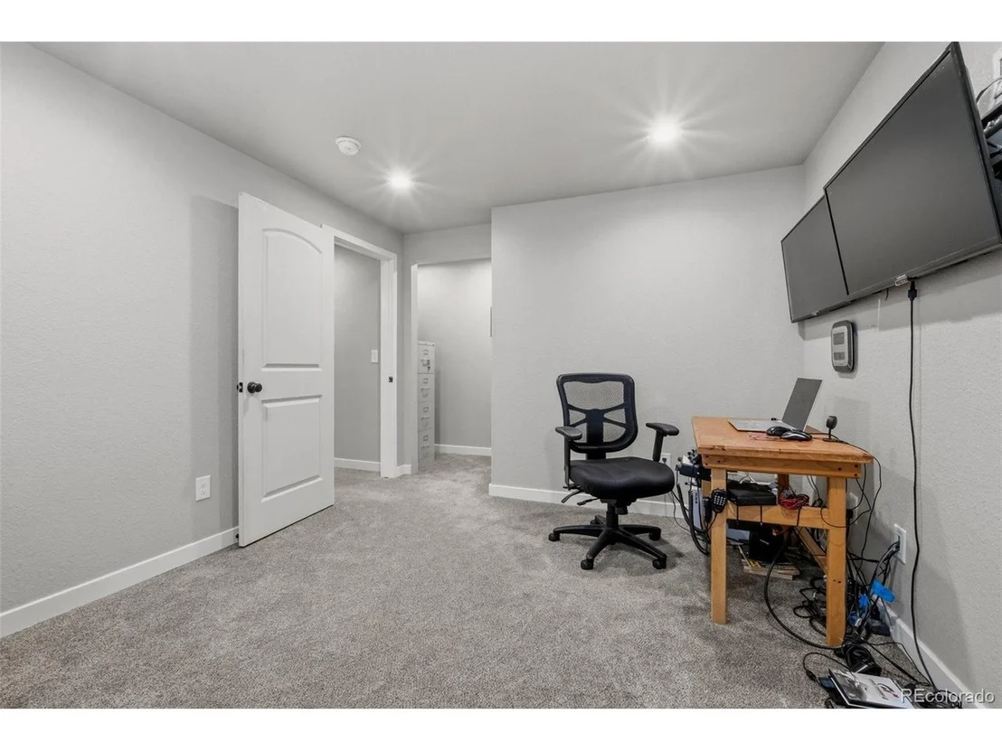 Photo of 102 11th Ave