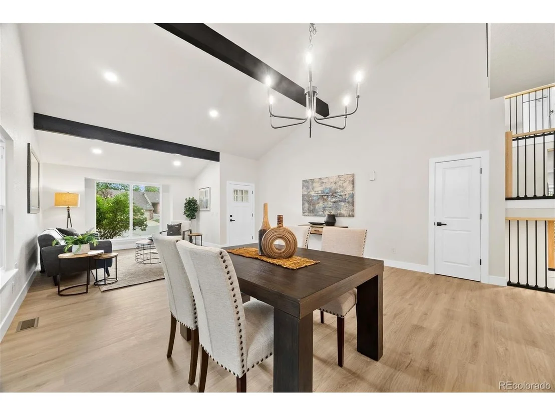 Photo of 8162 Field Cir