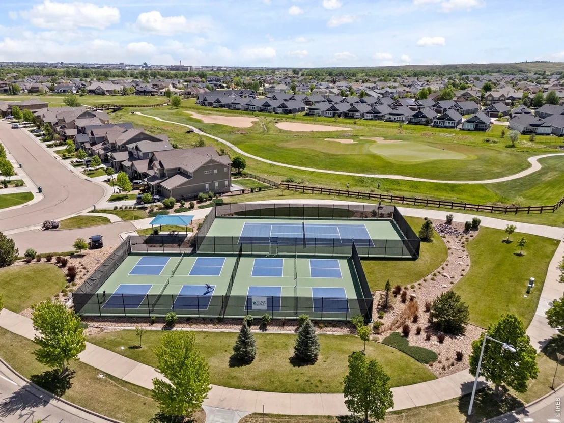 Photo of 2047 Bayfront Dr