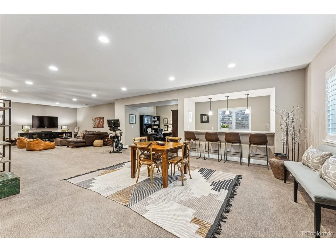 Photo of 4937 Hogback Ridge Rd