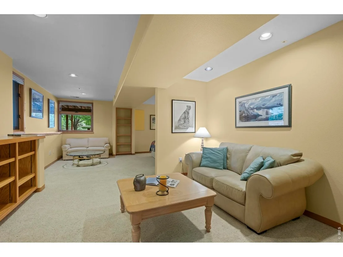 Photo of 7542 Crestview Dr