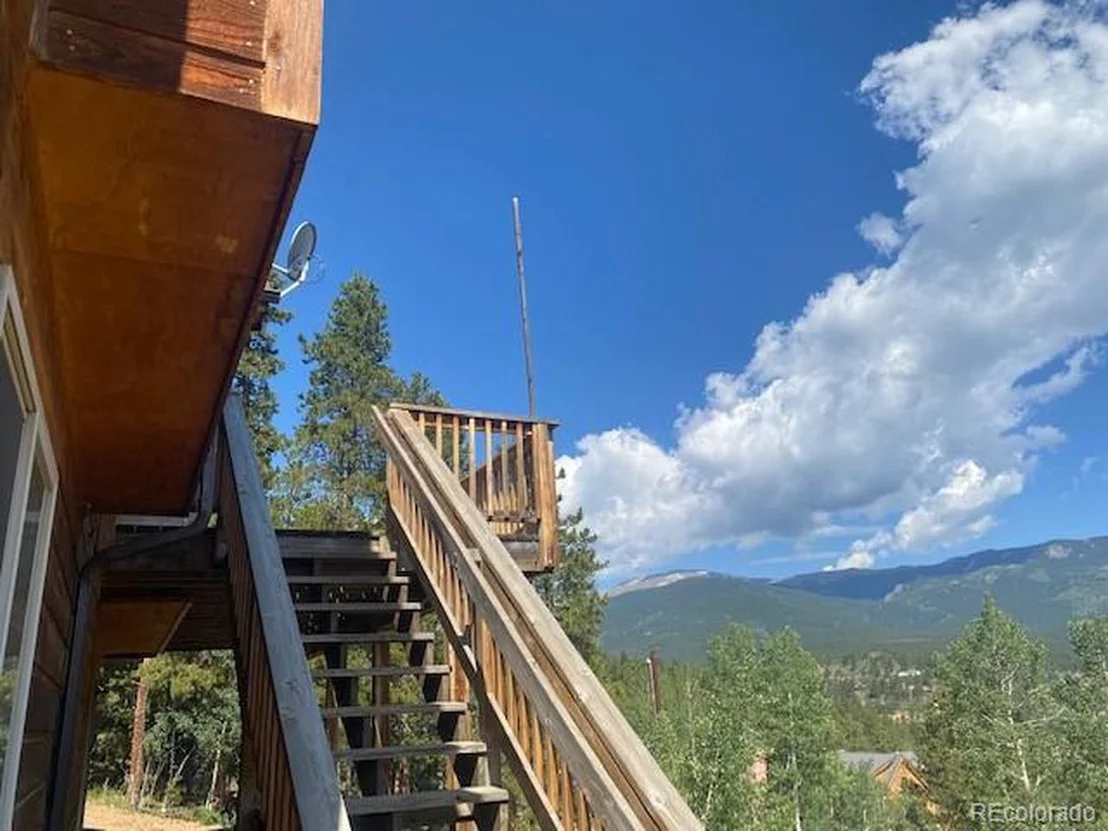 Photo of 368 Lakeview Rd