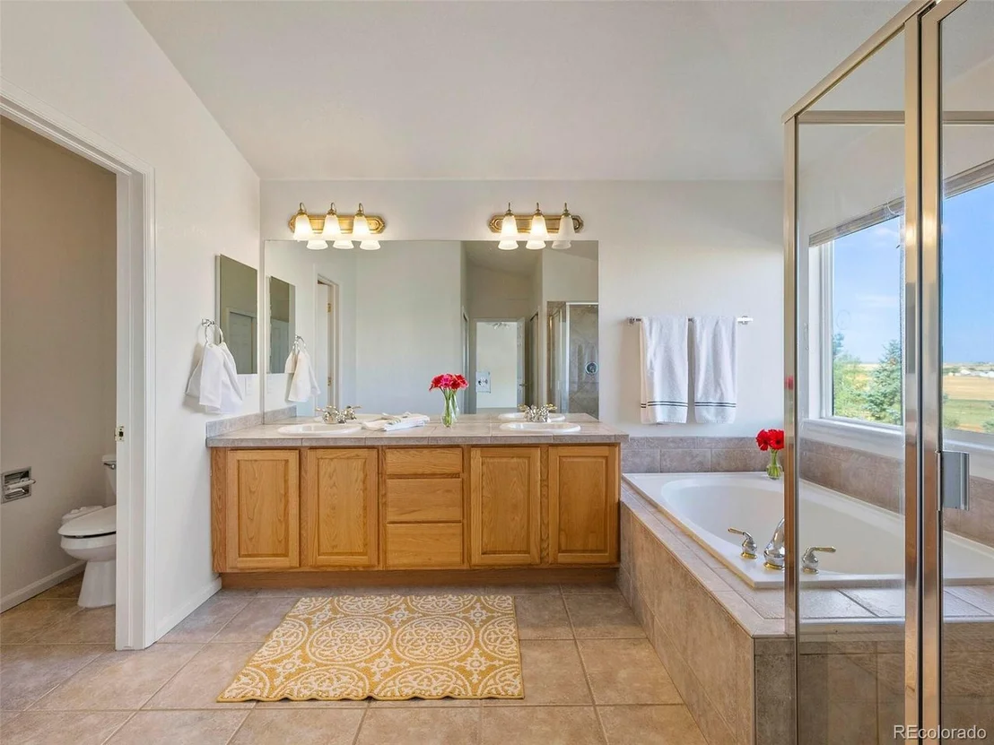 Photo of 365 Antelope Dr W