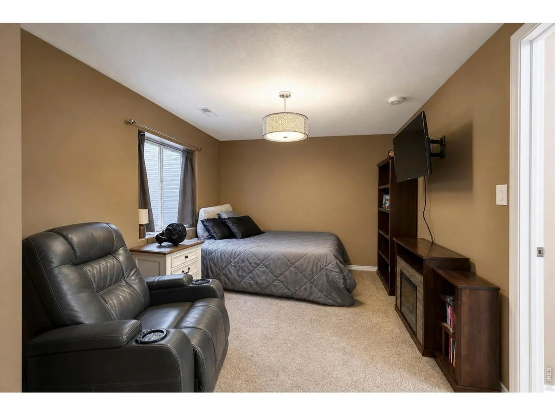 Photo of 5472 Fox Run Blvd