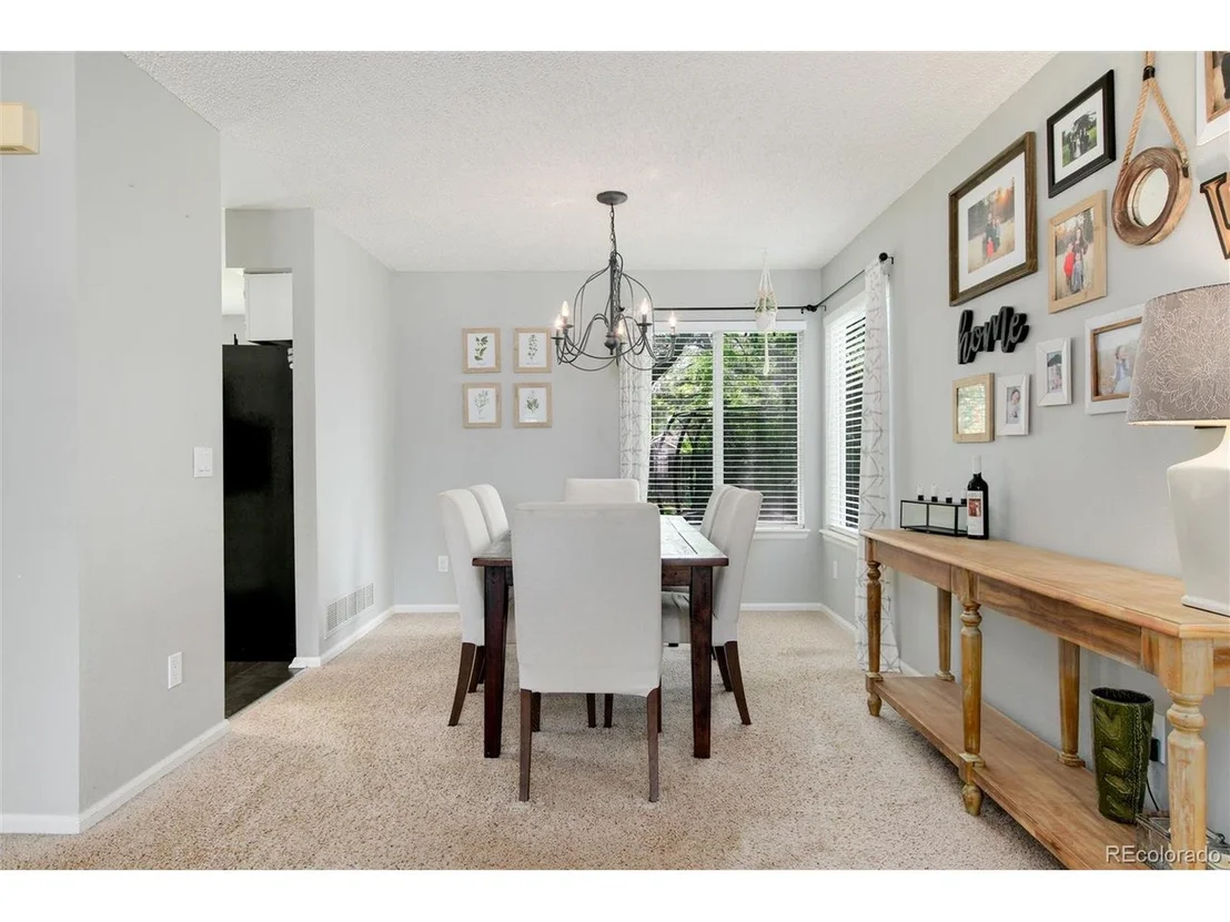 Photo of 882 Garden Dr