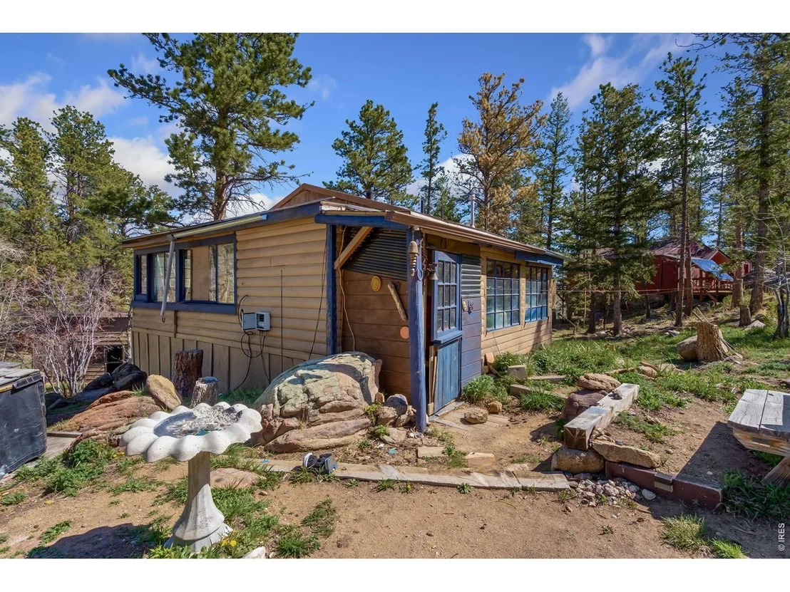 Photo of 151 Columbine Dr