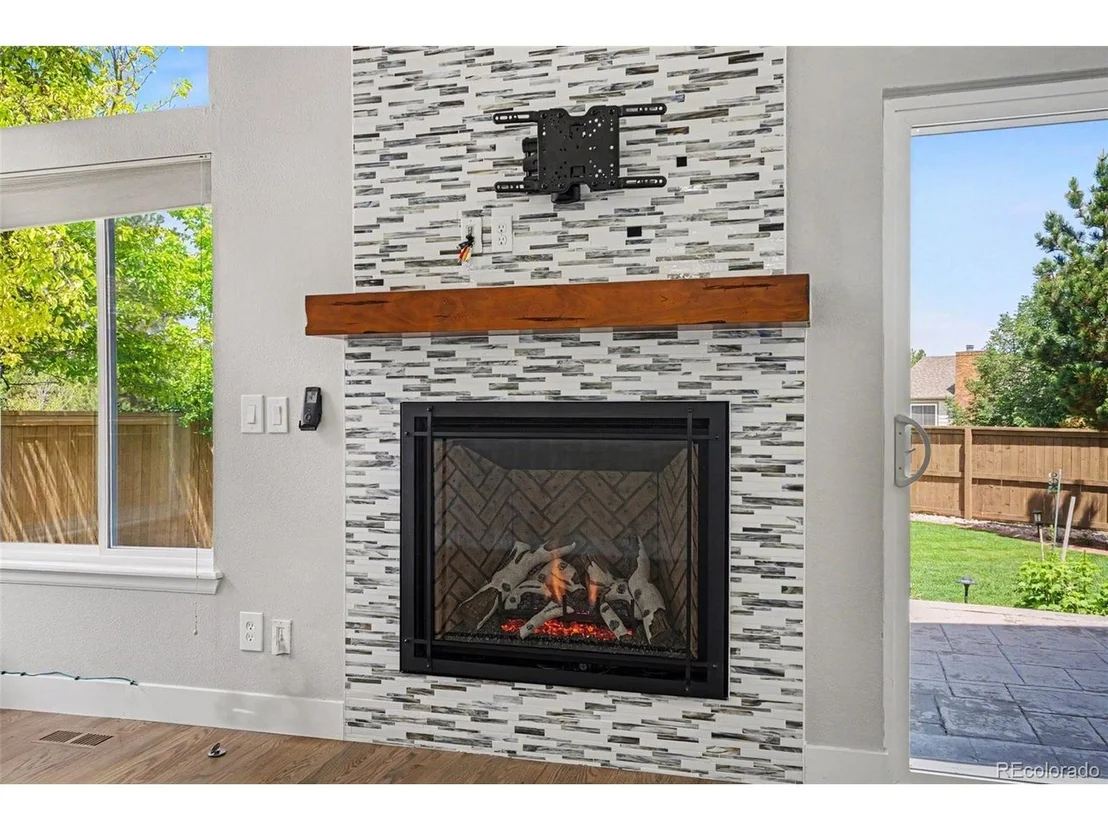 Photo of 995 Garden Dr