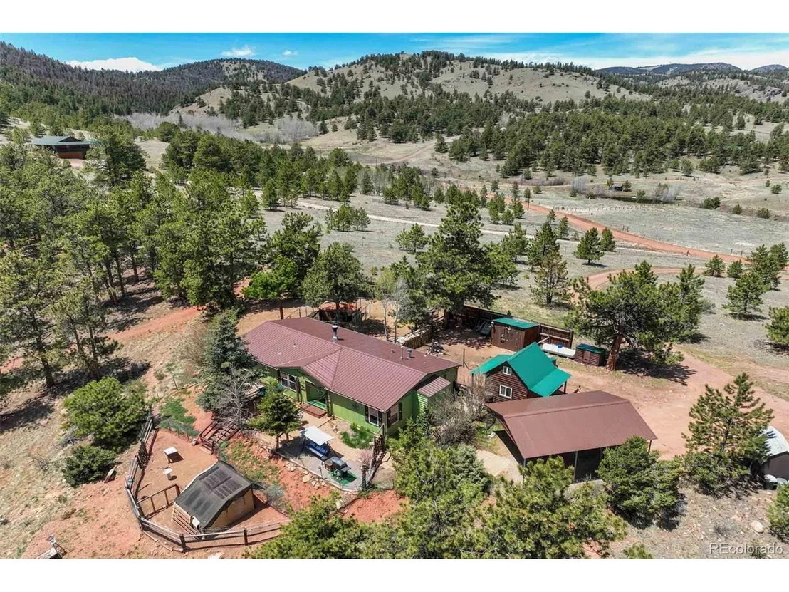 Photo of 100 Hawk Ln