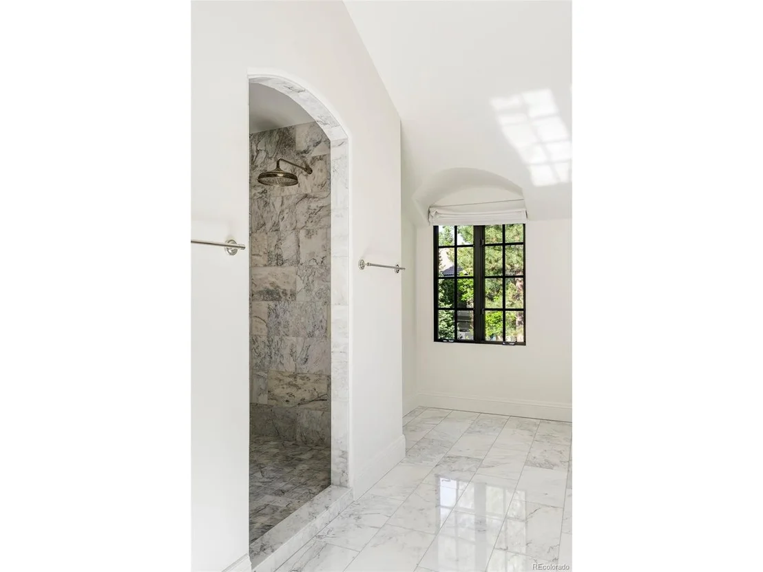 Photo of 4 Foxtail Cir