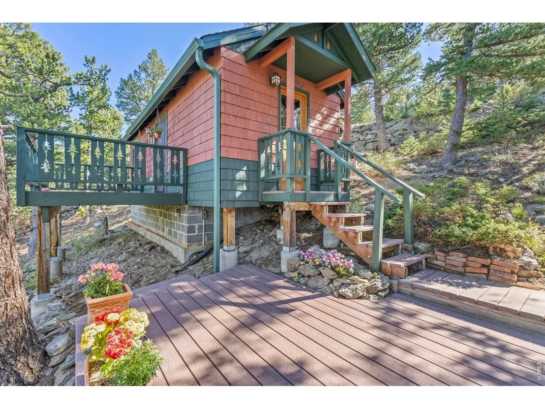 Photo of 105 Observatory Pl