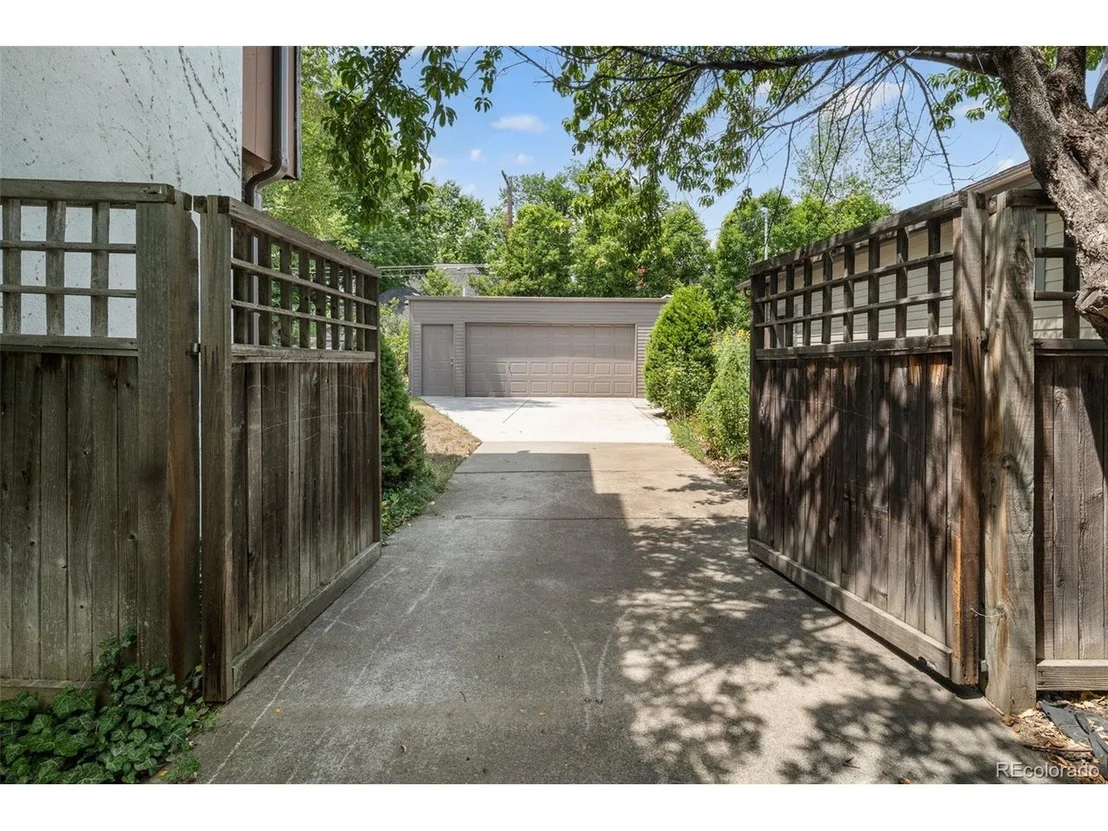 Photo of 769 Olive St