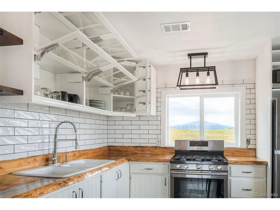 Photo of 137 Western Bee Ln