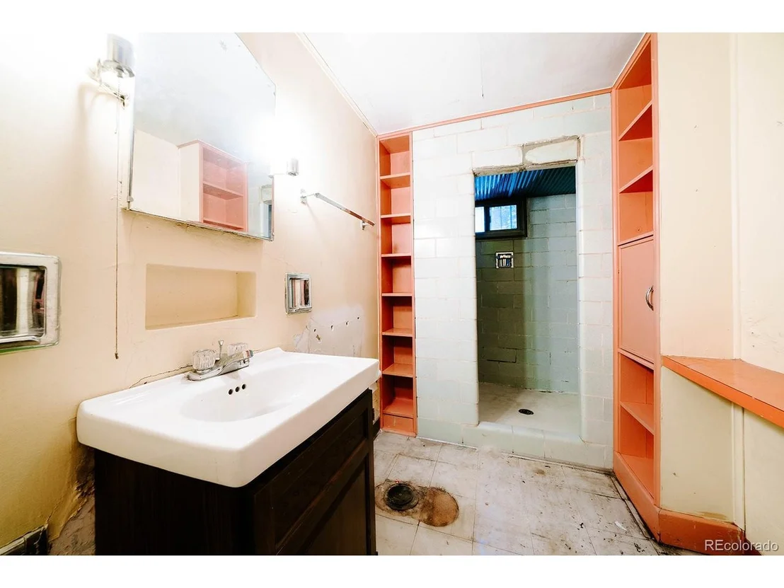 Photo of 801 Steele St