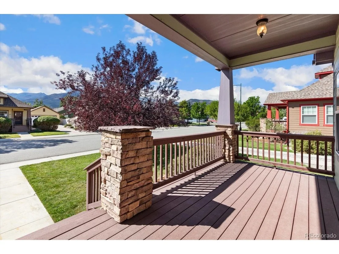 Photo of 12 Trailside Cir