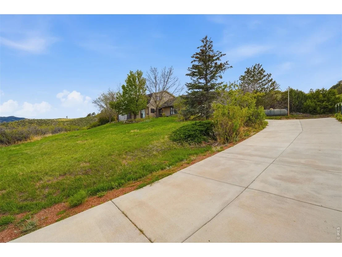 Photo of 26 Poorwill Ln