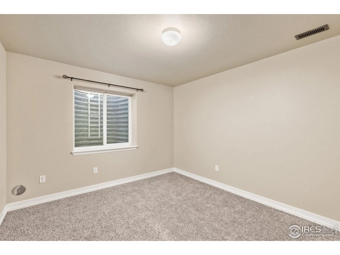 Photo of 6038 Carmon Dr