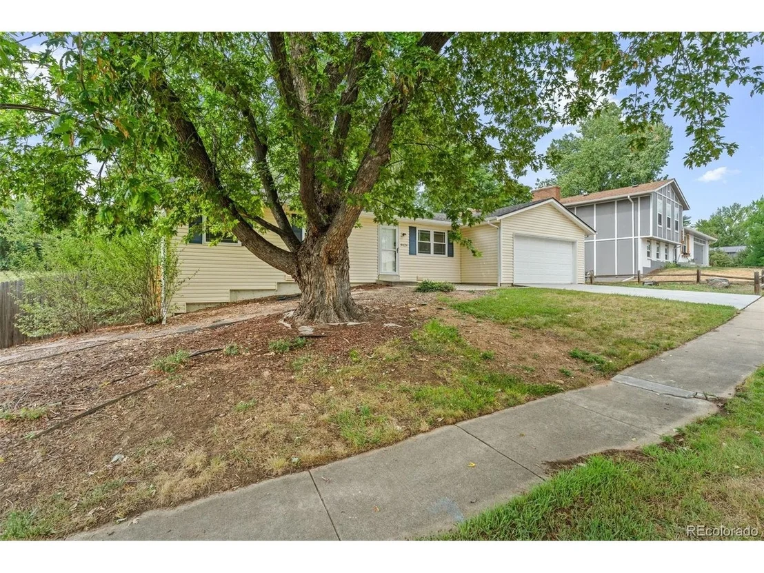 Photo of 9424 W 75th Way