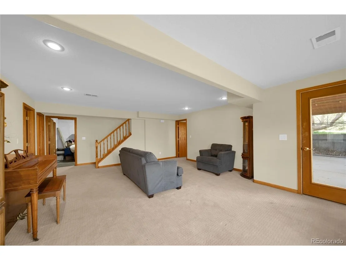 Photo of 74 Bachar Dr