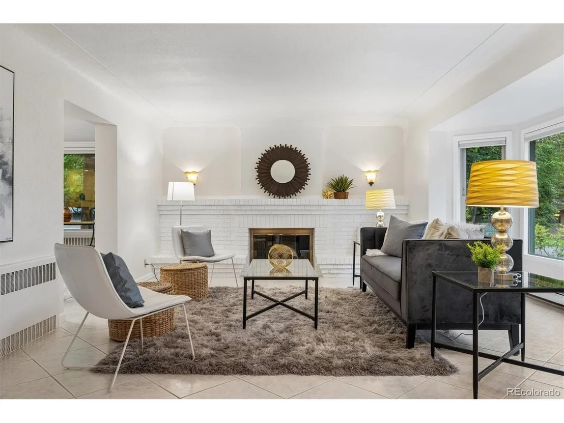 Photo of 4070 Field Dr