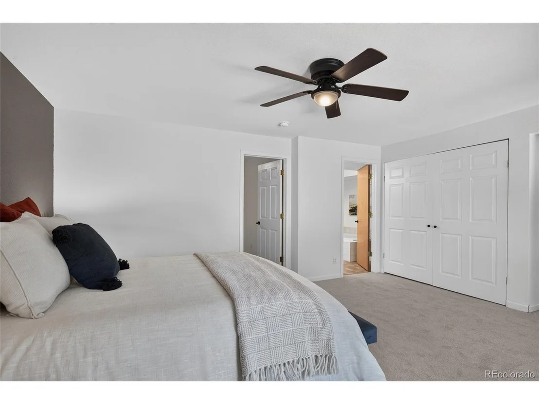 Photo of 7981 Robin Ln
