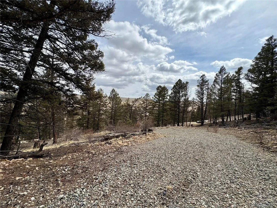 Photo of 1445 Redhill Rd
