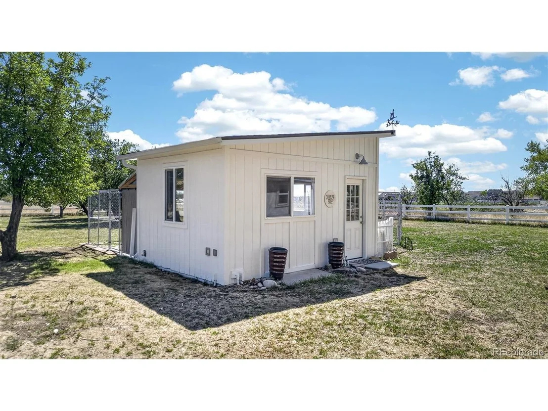 Photo of 1120 Meadowlark Dr