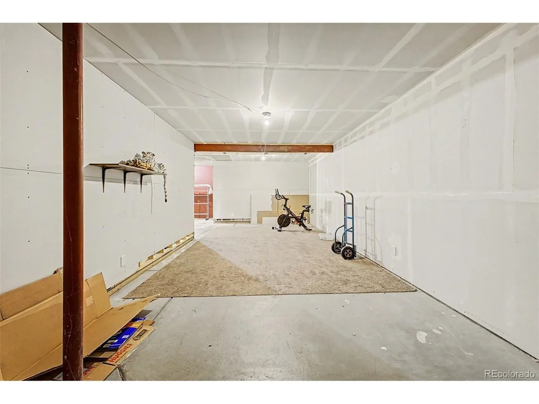 Photo of 1080 Viewridge Rd