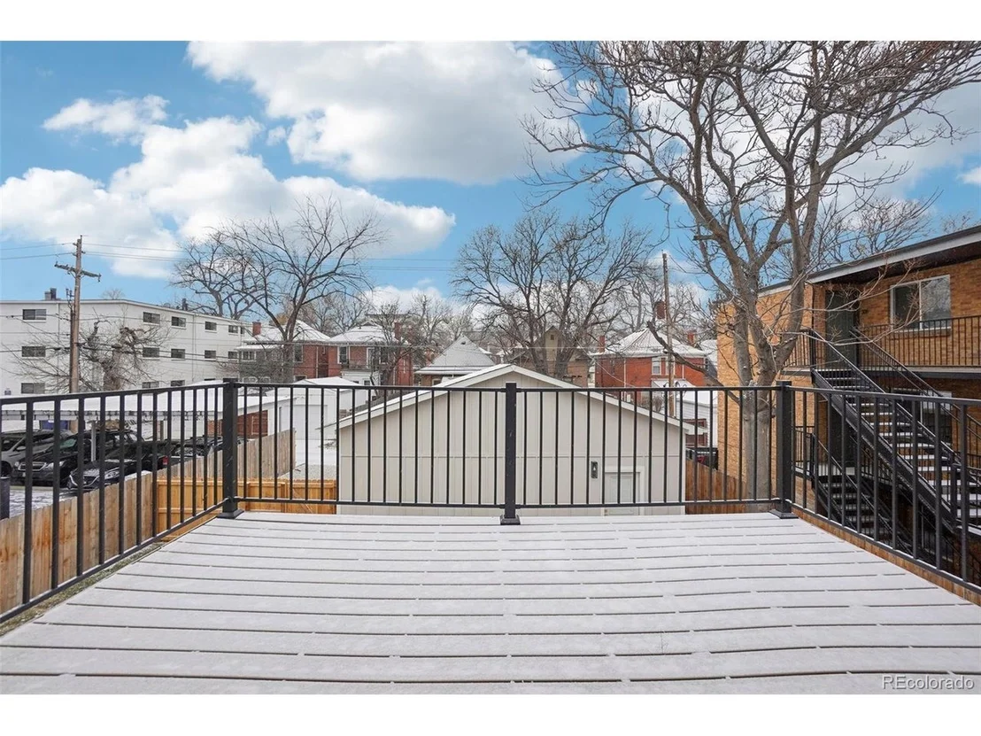 Photo of 1331 Cook St