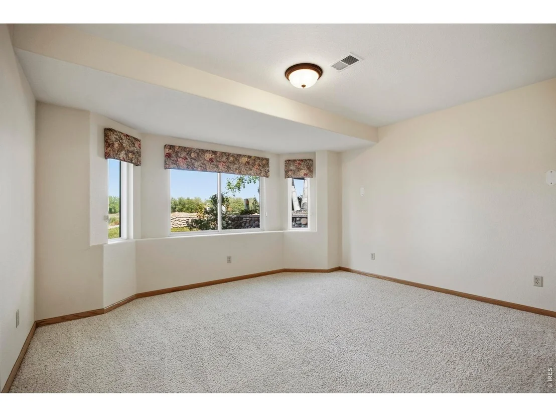 Photo of 510 Lakeside Pl