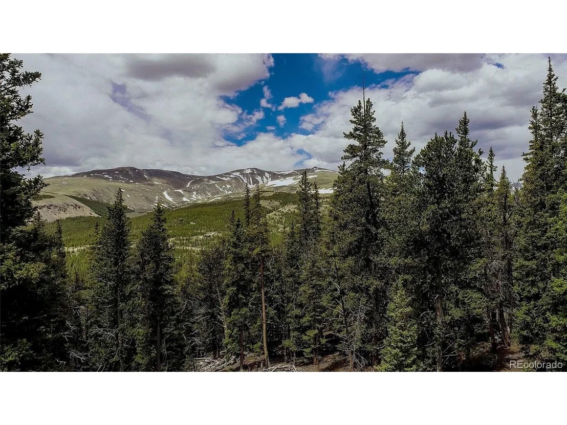 Photo of 790 Mountain View Dr