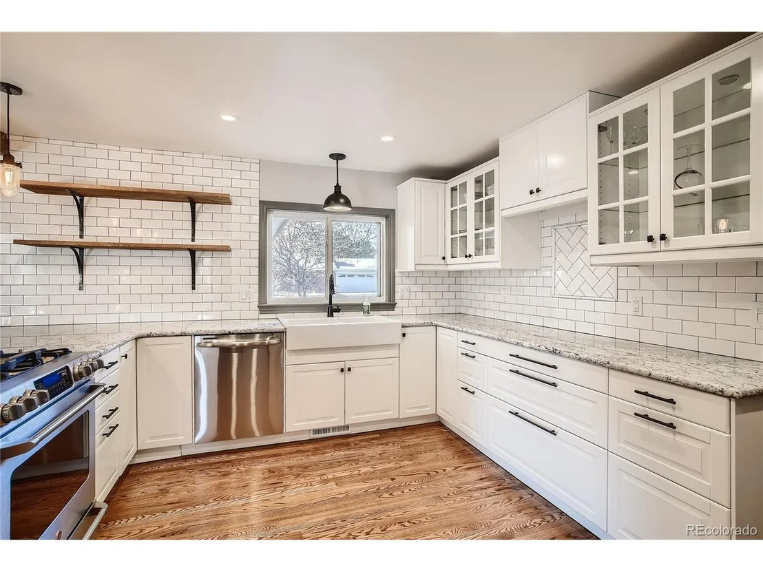 Photo of 6988 Carr Ct