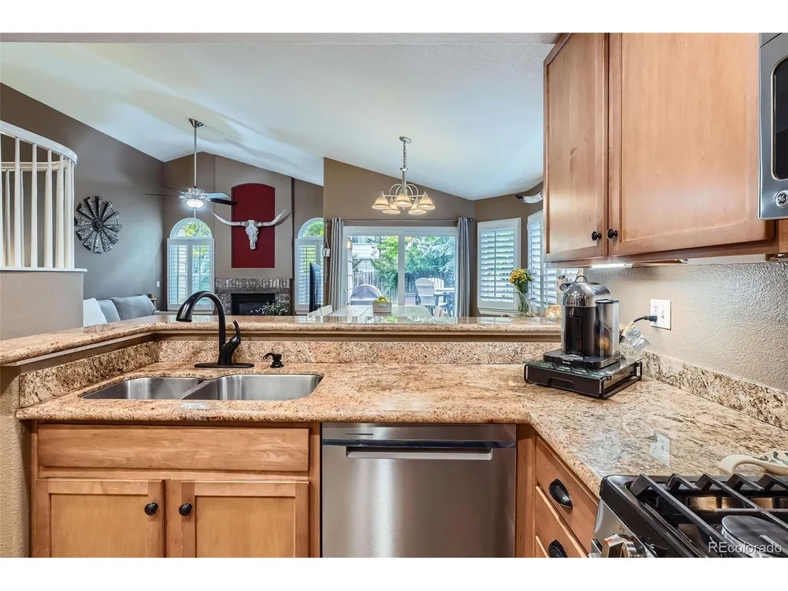 Photo of 16200 Hedgeway Dr
