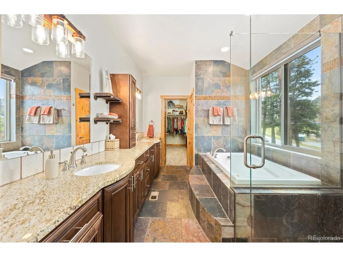 Photo of 5283 S Pine Rd